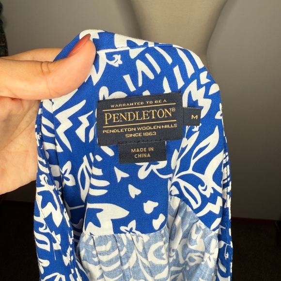 Pendleton Floral Blue and White Long Sleeve Shirt Size M - Picture 6 of 6